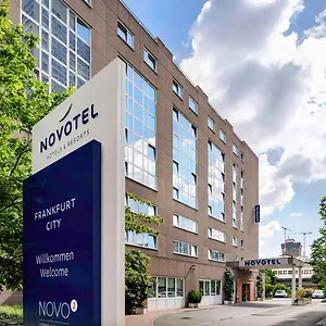 מלון Novotel Frankfurt ****