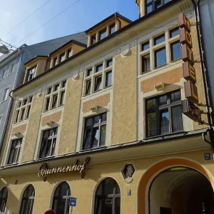 מלון Brunnenhof Center ***